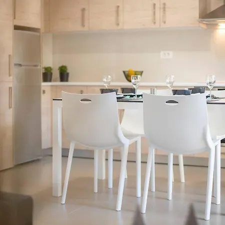 Apartamento Fofi's Elegant Cós