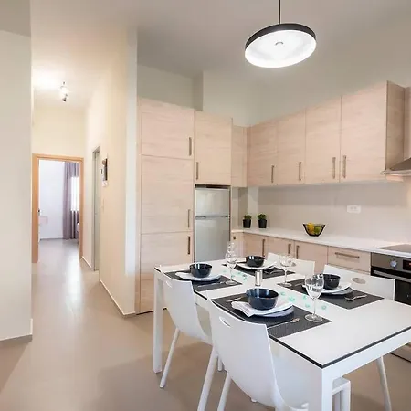 Apartment Fofi's Elegant