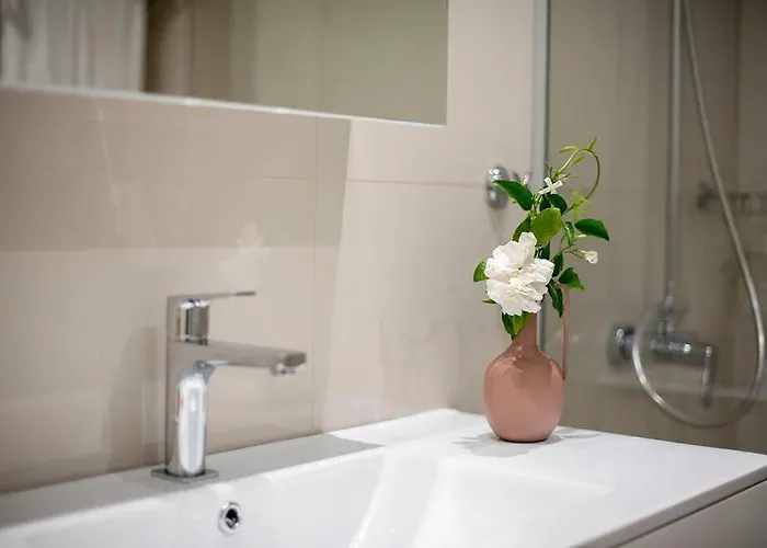 Апартаменты Fofi's Elegant